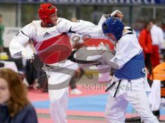 Saturn Arena - Deutsche Meisterschaft Taekwondo 2010 - Rot Daniel Habecker und Blau Volker Hasse