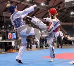 Taekwondo DM 2011 - Saturna Arena - blau Melanie Hartung, rot Michelle Aßmann