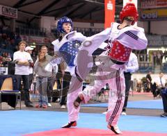 Taekwondo DM 2011 - Saturna Arena - blau Melanie Hartung, rot Michelle Aßmann