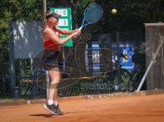 Tennis - Nordbräu Cup - Finale  - Frauen - 2026 - Nordbräu Cup 2026 - Finale - Frauen - Graber Nadine - TC Aschheim in Pink - Grigorieva Darja - TK Bietigheim in dunkler Hose - Foto: Meyer Jürgen