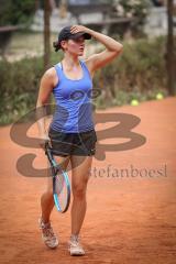 Tennis Ingolstadt Jugend Stadtmeisterschaft; Luisa Jung (blaues Shirt) gewinnt gegen Lucia Milocco Andres (schwarzes Shirt), beide STC Rot-Weiß Ingolstadt