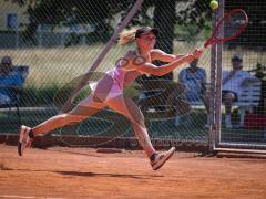 Tennis - Nordbräu Cup - Finale  - Frauen - 2026 - Nordbräu Cup 2026 - Finale - Frauen - Graber Nadine - TC Aschheim in Pink - Grigorieva Darja - TK Bietigheim in dunkler Hose - Foto: Meyer Jürgen