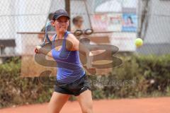 Tennis Ingolstadt Jugend Stadtmeisterschaft; Luisa Jung (blaues Shirt) gewinnt gegen Lucia Milocco Andres (schwarzes Shirt), beide STC Rot-Weiß Ingolstadt