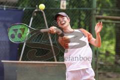 Tennis Ingolstadt Jugend Stadtmeisterschaft; Leopold Spörer (blaues Shirt) gewinnt gegen Henry Hampe (weisses Shirt) vom STC RW Ingolstadt