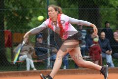 Porsche Zentrum Ingolstadt Tennis Cup - 1. Siegerin der Frauen Paar Laura Ioana - TC Aschheim -  Foto: Jürgen Meyer