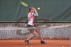 Porsche Zentrum Ingolstadt Tennis Cup - 1. Siegerin der Frauen Paar Laura Ioana - TC Aschheim -  Foto: Jürgen Meyer