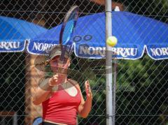 Tennis - Nordbräu Cup - Finale  - Frauen - 2026 - Nordbräu Cup 2026 - Finale - Frauen - Graber Nadine - TC Aschheim in Pink - Grigorieva Darja - TK Bietigheim in dunkler Hose - Foto: Meyer Jürgen