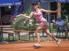 Tennis - Nordbräu Cup - Finale  - Frauen - 2026 - Nordbräu Cup 2026 - Finale - Frauen - Graber Nadine - TC Aschheim in Pink - Grigorieva Darja - TK Bietigheim in dunkler Hose - Foto: Meyer Jürgen
