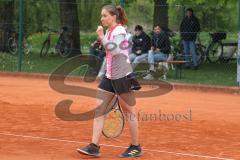 Porsche Zentrum Ingolstadt Tennis Cup - 1. Siegerin der Frauen Paar Laura Ioana - TC Aschheim -  jubel - Foto: Jürgen Meyer