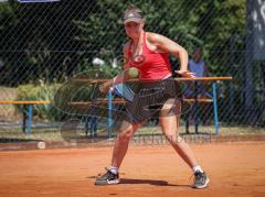 Tennis - Nordbräu Cup - Finale  - Frauen - 2026 - Nordbräu Cup 2026 - Finale - Frauen - Graber Nadine - TC Aschheim in Pink - Grigorieva Darja - TK Bietigheim in dunkler Hose - Foto: Meyer Jürgen