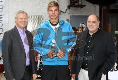 Tennis Stadtmeisterschaft U21 - Stadtmeister 2011 Rafael Götz (DRCI) mit Oberbürgermeister Alfred Lehman und Vereinspräsident Gerhard Vonderthann