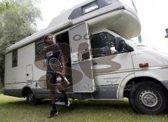 Porsche Cup 2008 - Der Rastamann wohnt am Tennisplatz in seinem Wohnmobil