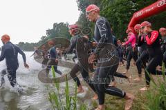 Triathlon Ingolstadt 2022 - Olympische Distanz Start Frauen - Foto: Jürgen Meyer