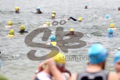 Triathlon Ingolstadt 2012 - Warmschwimmen vor dem Start