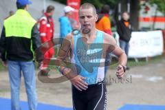 Triathlon Ingolstadt 2012 - Der Sieger Mitteldistanz Jan Raphael  auf der Laufstrecke