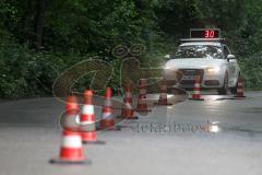 Triathlon Ingolstadt 2012 - Das Führungsfahrzeug auf der Radstrecke