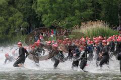 Triathlon Ingolstadt 2014 - Baggersee - Start Olympische Distanz