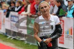 Triathlon Ingolstadt 2014 - Baggersee - Yvonne van Vlerken in der Wechselzone