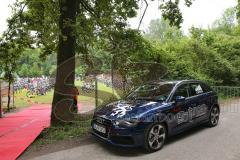 Triathlon Ingolstadt 2014 - Baggersee - Audi g-tron, Führungsfahrzeug