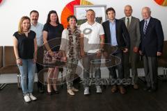 Pressekonferenz - Triathlon Ingolstadt 2015 - Veranstalter Triathlon Gerhard Budy, weisses Shirt - Mathias Zöll Geschäftsf.nebendran rechts, Deutsche Triathlon UnionFoto - Ganz rechts Sepp Mißlbeck, 3. Bürgermeister Ingolstadt - Foto: Marek Kowalski