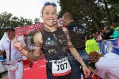 Triathlon Ingolstadt 2016 - Baggersee Ingolstadt - Zieleinlauf Emotion Cheerleader Stimmung, Olympische Distanz Kristin Möller 2. Platz Frauen