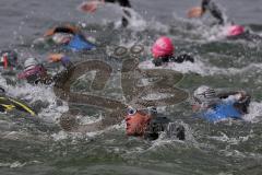 Triathlon Ingolstadt 2016 - Baggersee Ingolstadt - Start Mitteldistanz Konzentration, Schwimmen 2 KM