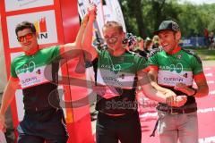 Triathlon Ingolstadt 2016 - Baggersee Ingolstadt - Zieleinlauf Emotion Cheerleader, Staffel