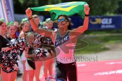 Triathlon Ingolstadt 2016 - Baggersee Ingolstadt - Zieleinlauf Emotion Cheerleader Stimmung