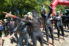 Triathlon Ingolstadt -2017  Baggersee - Olympische Disziplin - Schwimmen - Start in den Baggersee - Stimmung