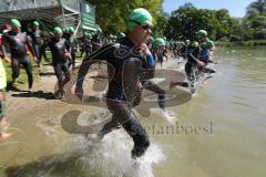 Triathlon Ingolstadt -2017  Baggersee - Olympische Disziplin - Schwimmen - Start in den Baggersee