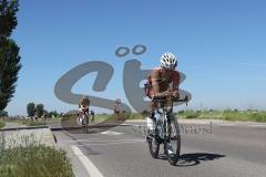 Triathlon Ingolstadt -2017  Baggersee - Mitteldistanz - Olympische Distanz - Fahrrad Rennen, gesperrte Strassen