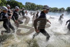 Triathlon Ingolstadt -2017  Baggersee - Olympische Disziplin - Schwimmen - Start