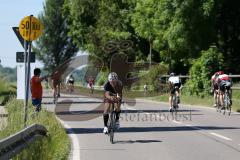 Triathlon Ingolstadt -2017  Baggersee - Mitteldistanz - Olympische Distanz - Fahrrad Rennen, gesperrte Strassen