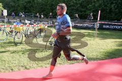 Triathlon Ingolstadt 2019 - Markus Stöhr ESV Ingolstadt Positiv Fitness , rote Kappe auf dem Weg in die Wechselzone - Foto: Jürgen Meyer