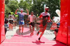 Triathlon Ingolstadt 2019 - Sebastian Mahr SC Delphin Ingolstadt 1. Sieger der Olympischen Distanz mit einer Zeit von 1:54:11 - jubel - Foto: Jürgen Meyer