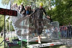 Triathlon Ingolstadt 2019 - Sebastian Mahr SC Delphin Ingolstadt auf dem weg zum Wasser - Foto: Jürgen Meyer