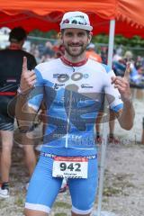 Triathlon Ingolstadt 2019 - Sebastian Mahr SC Delphin Ingolstadt 1. Sieger der Olympischen Distanz mit einer Zeit von 1:54:11 - jubel - Foto: Jürgen Meyer