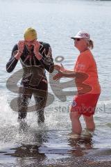 Triathlon Ingolstadt 2019 - Sebastian Mahr SC Delphin Ingolstadt steigt aus dem Wasser - Foto: Jürgen Meyer