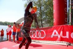 Triathlon Ingolstadt 2019 - Sebastian Mahr SC Delphin Ingolstadt steigt aus dem Wasser - Foto: Jürgen Meyer