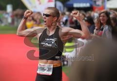 Triathlon Ingolstadt 2010 - Zieleinlauf - Jedermannlauf