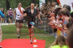 Triathlon Ingolstadt 2010 - Roland Muck Zieleinlauf