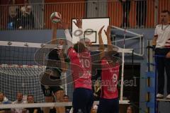 Volleyball - Saison 2026/27 - Donauholz Volleys Ingolstadt - SC Freising - Schark Florentin schwarz Donauholz Volleys #16 Winter Maximilian pink Freising #10 - Weilnhammer Lukas pink Freising #9 -  Foto: Meyer Jürgen