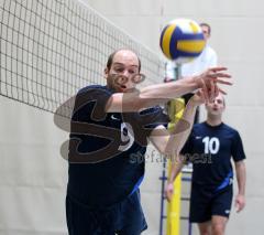 Kösching - Volleyball MTV Ingolstadt - Vogel rettet den Ball