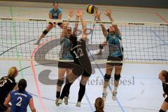 MTV Damen Volleyball - SV Germering - Carola Westendorf (10) links - Fr.Tönnies (4) - Fr.Guggenberger (12 Germering) - Foto: Jürgen Meyer