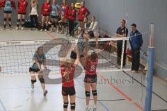 Volleyball Damen MTV Ingolstadt gegen TSV Obergünzburg - Fronzke F. beim Schmetterball (blau) -Foto: Jürgen Meyer