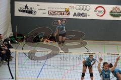 MTV Damen Volleyball - SV Germering - Fr. Tönnies (4) beim Aufschlag - Foto: Jürgen Meyer