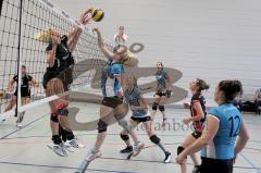 MTV Damen Volleyball - SV Germering - Fr. Dietrich im Sprung - Fr. Wlassitz (12) -  Fr. Leipnitz (8) - Foto: Jürgen Meyer