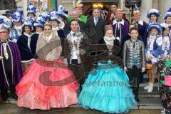 Schlüsselübergabe vom Rathaus an das Prinzenpaar - Prinz André I. und ihrer Lieblichkeit Prinzessin Daniela I - Kinderprinzenpaar René I. und Anna-Lena I  - OB Dr. Christian Lösel - Sepp Misslbeck - Foto: Jürgen Meyer