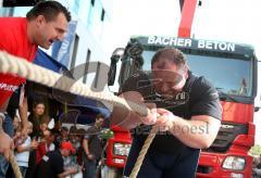 Truck Pull Deutsche Meisterschaft - 22t LKW 20 Meter ziehen - Marius Seibert wird hier angefeuert auf den letzten Metern. Schafft es nicht. 8.Platz