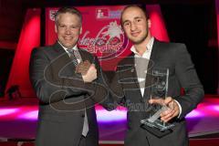 Nacht des Sports - Sportler des Jahres 2015 Ingolstadt - 2. Platz Sportler des Jahres 2015 Dardan Morina mit links Oberbürgermeister Dr. Christian Lösel